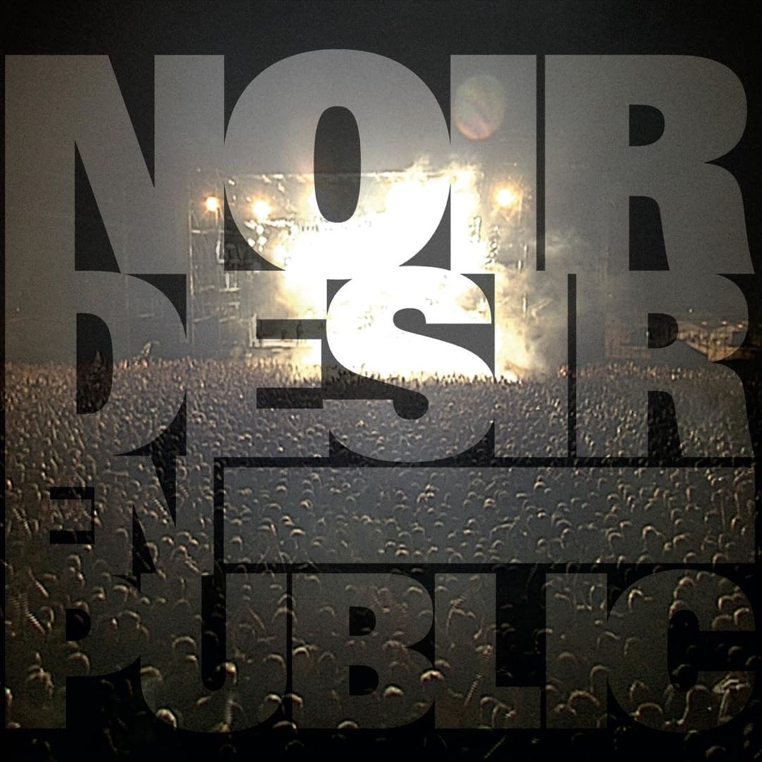 En Public cover art
