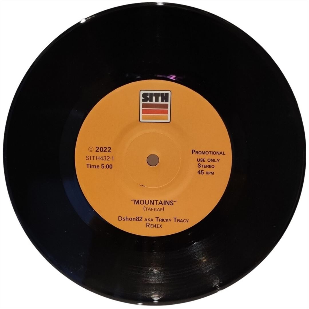 Mountains B/W Love to Love You cover art