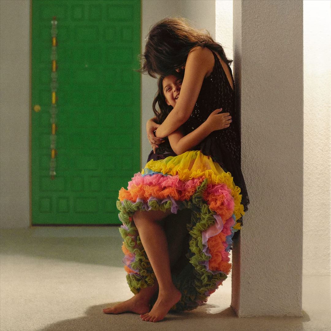 Familia cover art